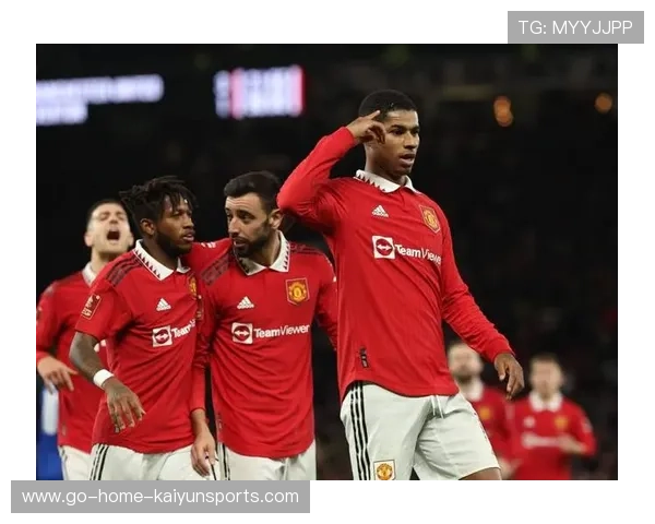 曼联以5000万欧元抢夺巴西新星罗克 英超三强为其争夺焦点 曼联以5000万欧元抢夺巴西新星罗克 英超三强为其争夺焦点